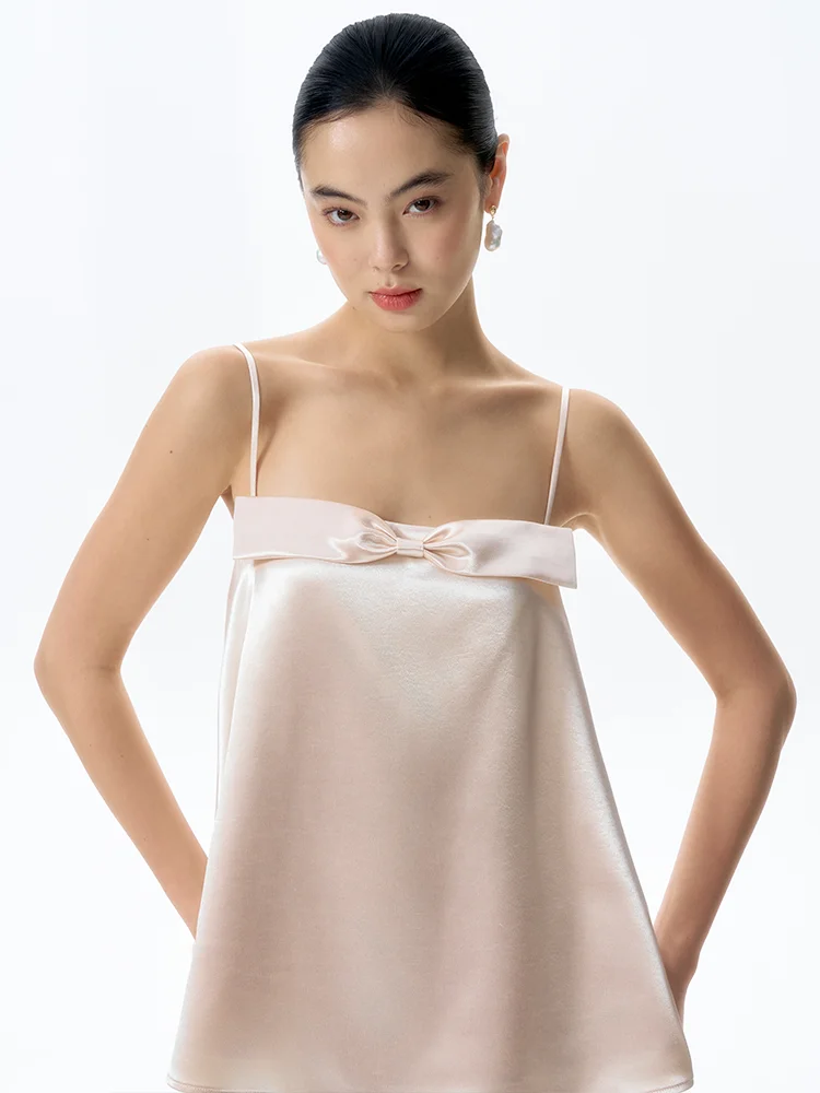 TANSSHOP Silk Satin Bow Tie Strapless Vest Women Loose Slimming Inner Wear Outerwear Sleeveless Top Fashion Spring 2026
TANSSHOP Silk Satin Bow Tie Strapless Vest Women Loose Slimming Inner Wear Outerwear Sleeveless Top Fashion Spring 2026