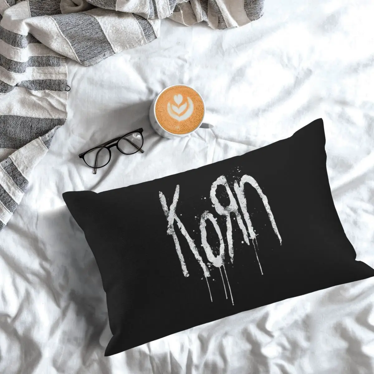 Прямоугольная наволочка для подушки с изображением группы Korn, в стиле рок-метал, для декора спальни, дома, для комфортного сна, декоративная подушка
Прямоугольная наволочка для подушки с изображением группы Korn, в стиле рок-метал, для декора спальни, дома, для комфортного сна, декоративная подушка