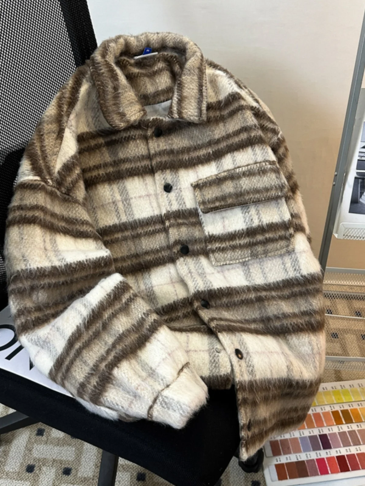Preppy Plaid Woolen Coat Men's Loose Fit Autumn Winter Fashionable Casual Shirt Long Sleeve Button up No Iron Treatment
Preppy Plaid Woolen Coat Men's Loose Fit Autumn Winter Fashionable Casual Shirt Long Sleeve Button up No Iron Treatment