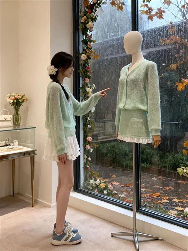 Корейский женский вязаный кардиган с открытым передом, мягкий, элегантный, модный, весенний, омолаживающий, премиум-класса, с эффектом утонченности, свитер.
Корейский женский вязаный кардиган с открытым передом, мягкий, элегантный, модный, весенний, омолаживающий, премиум-класса, с эффектом утонченности, свитер.