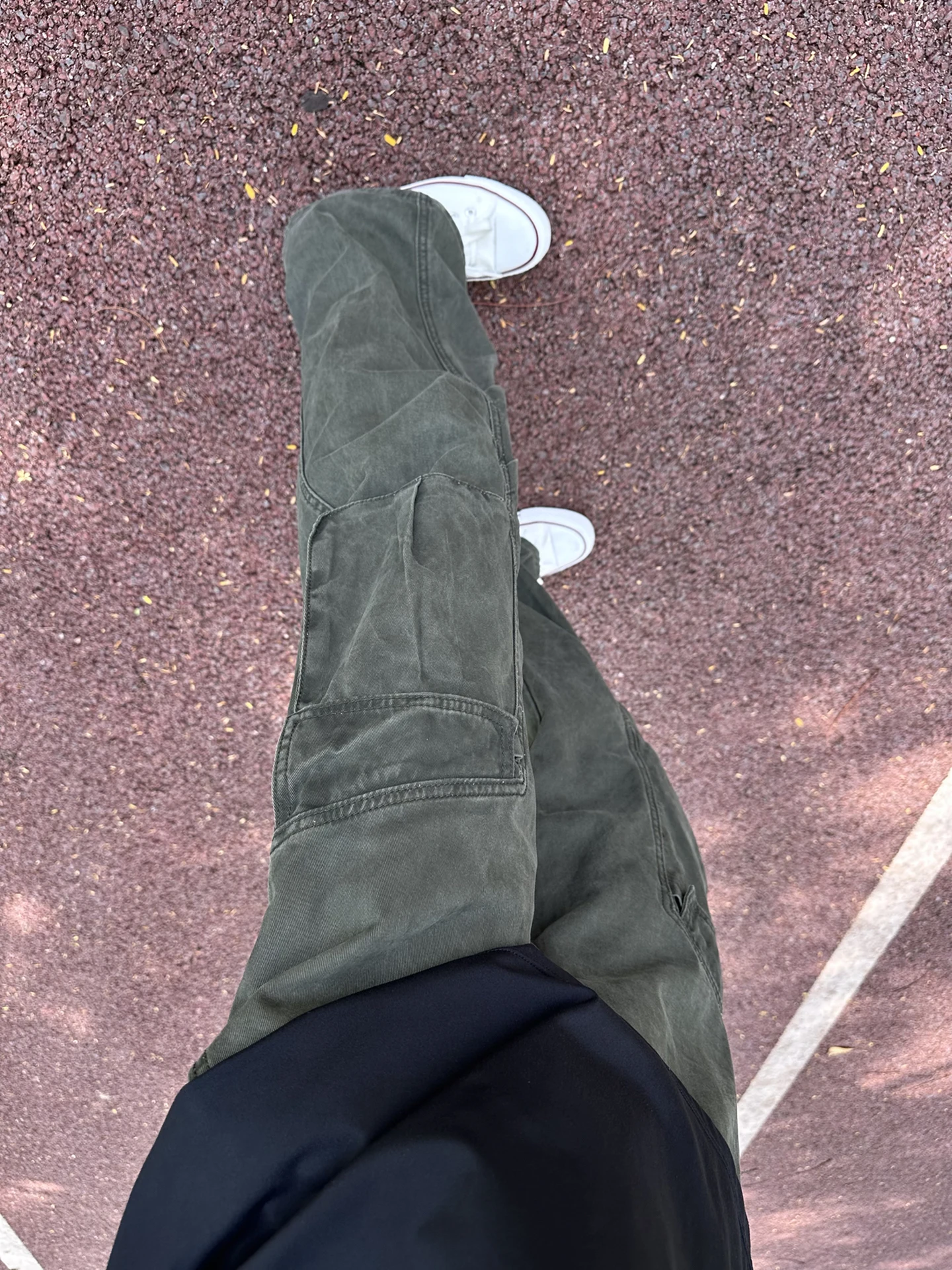 Мужские рабочие брюки цвета хаки, осенние, в американском ретро-стиле, с большими карманами, широкие, прямые, слегка расклешенные, для лесорубов
Мужские рабочие брюки цвета хаки, осенние, в американском ретро-стиле, с большими карманами, широкие, прямые, слегка расклешенные, для лесорубов