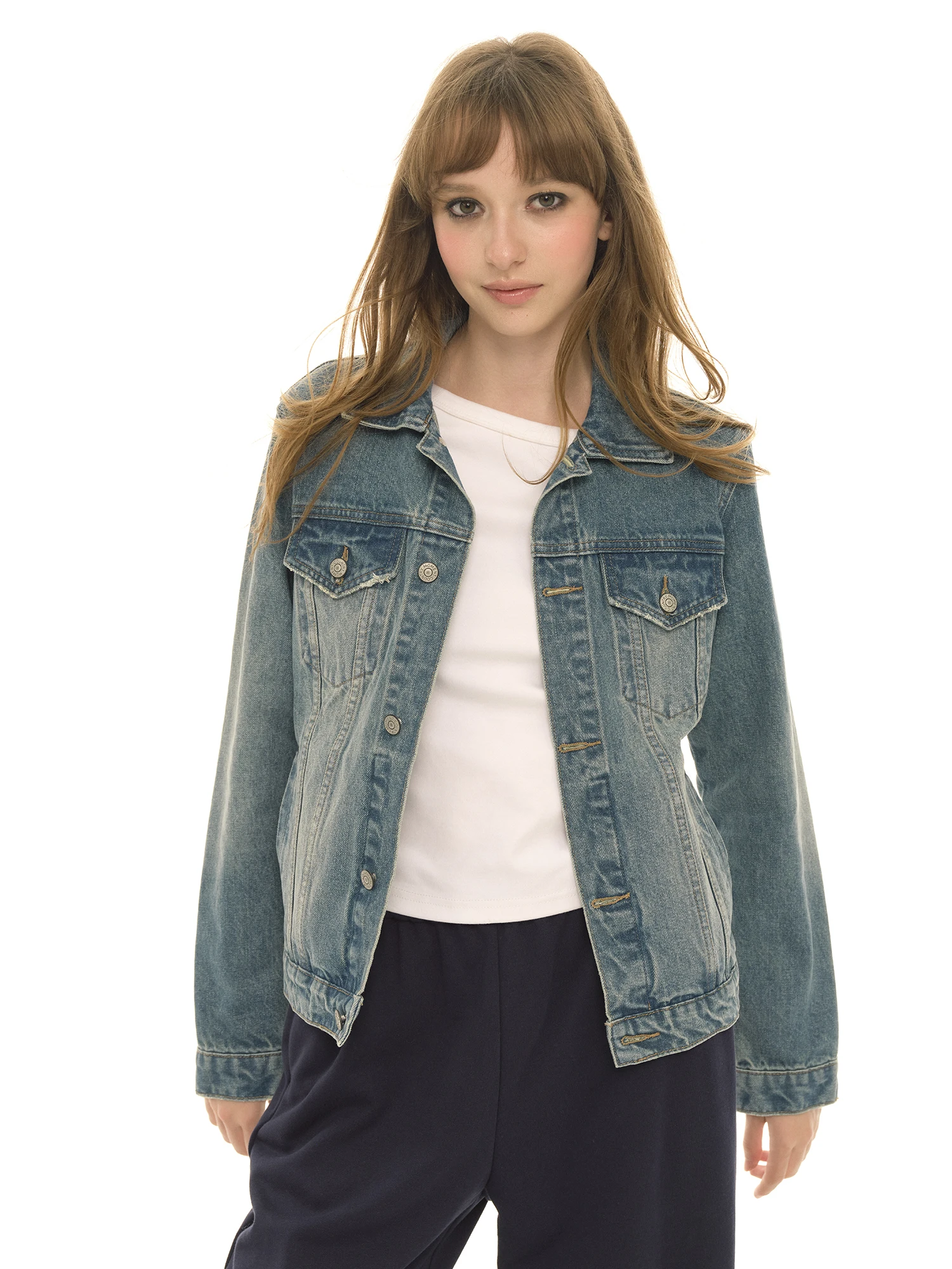 Винтажная джинсовая куртка UNRETRO синего цвета, приталенная, с отворотами на плечах, женская, весна-осень, новая модель, маленький размер, для повседневной носки, хлопковая куртка-топ
Винтажная джинсовая куртка UNRETRO синего цвета, приталенная, с отворотами на плечах, женская, весна-осень, новая модель, маленький размер, для повседневной носки, хлопковая куртка-топ