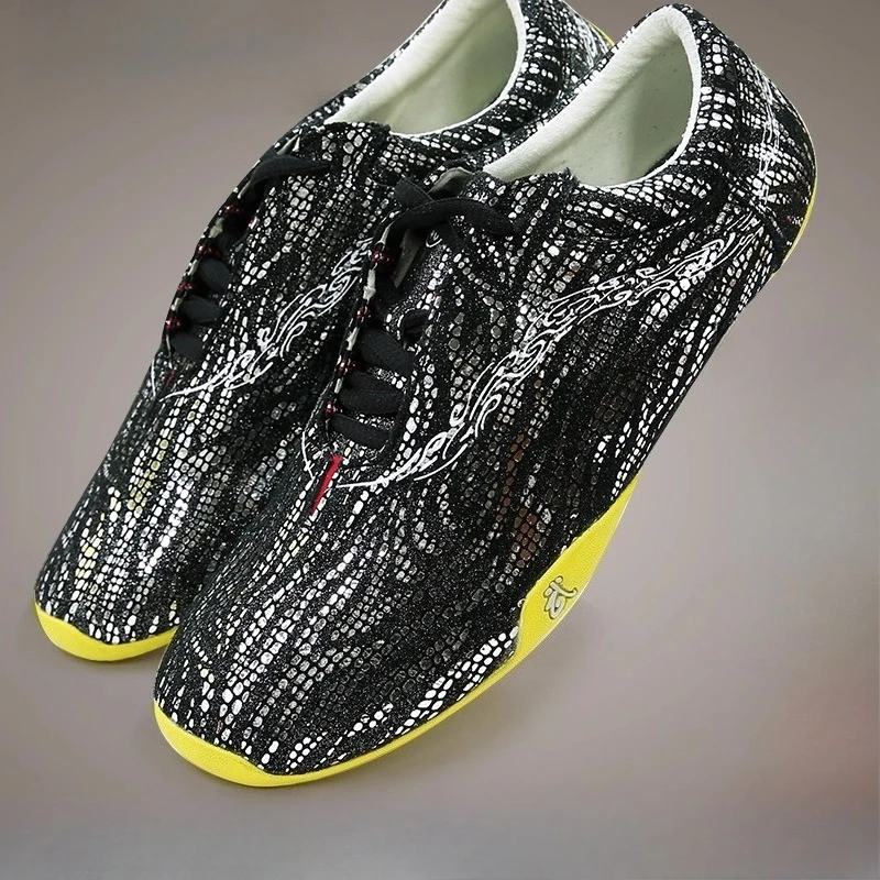 Bright Kids & Adult Wushu Shoes for Martial Arts Training & Competition Flexible Thin-Sole Kung Fu Footwear Lightweight Non-Slip 
Bright Kids & Adult Wushu Shoes for Martial Arts Training & Competition Flexible Thin-Sole Kung Fu Footwear Lightweight Non-Slip