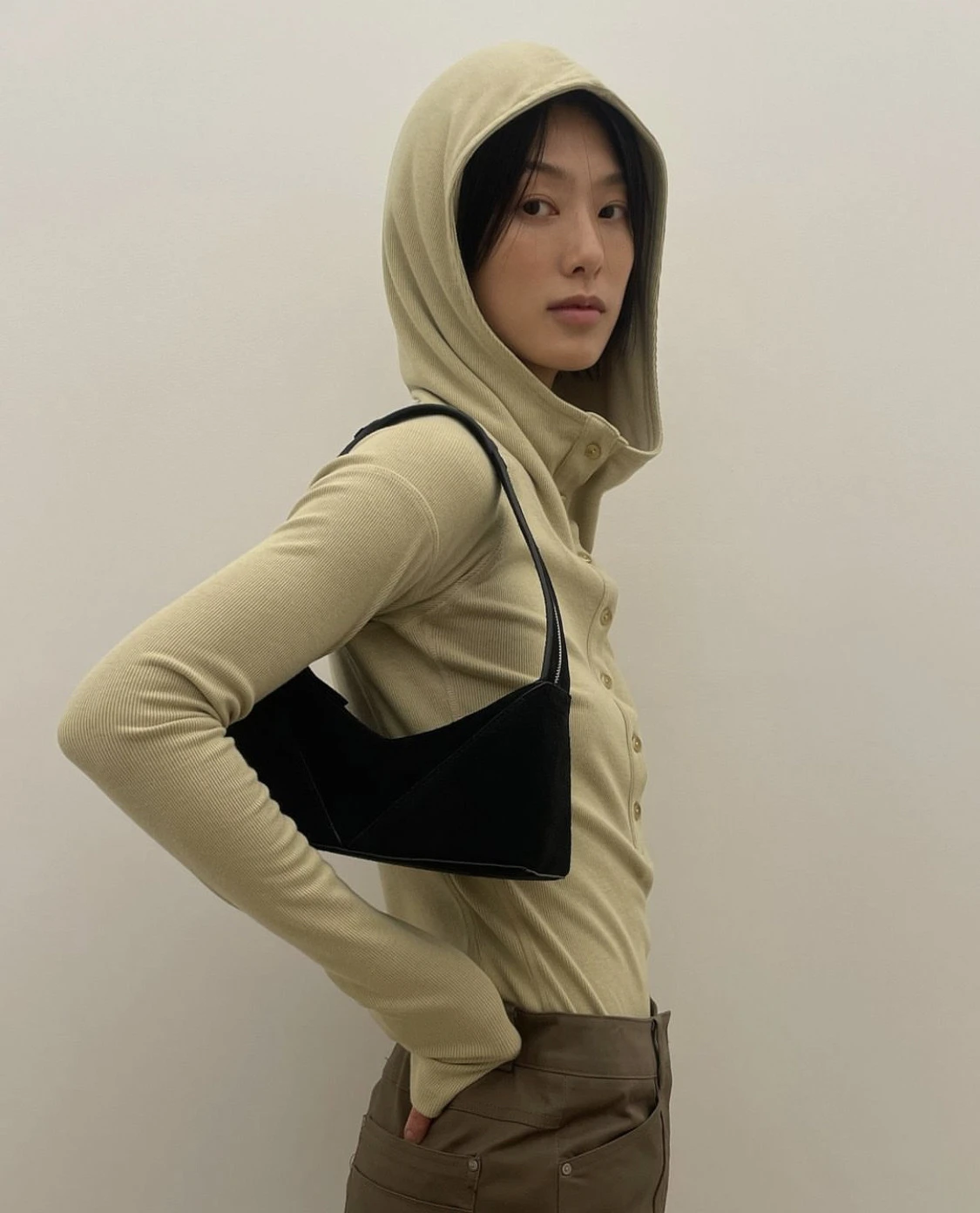 Slim Fit Long Sve T-irt with Hood And Button Faionable PREON Workwear for Autumn Polyester Blend Comfortable Regular Fit
Slim Fit Long Sve T-irt with Hood And Button Faionable PREON Workwear for Autumn Polyester Blend Comfortable Regular Fit