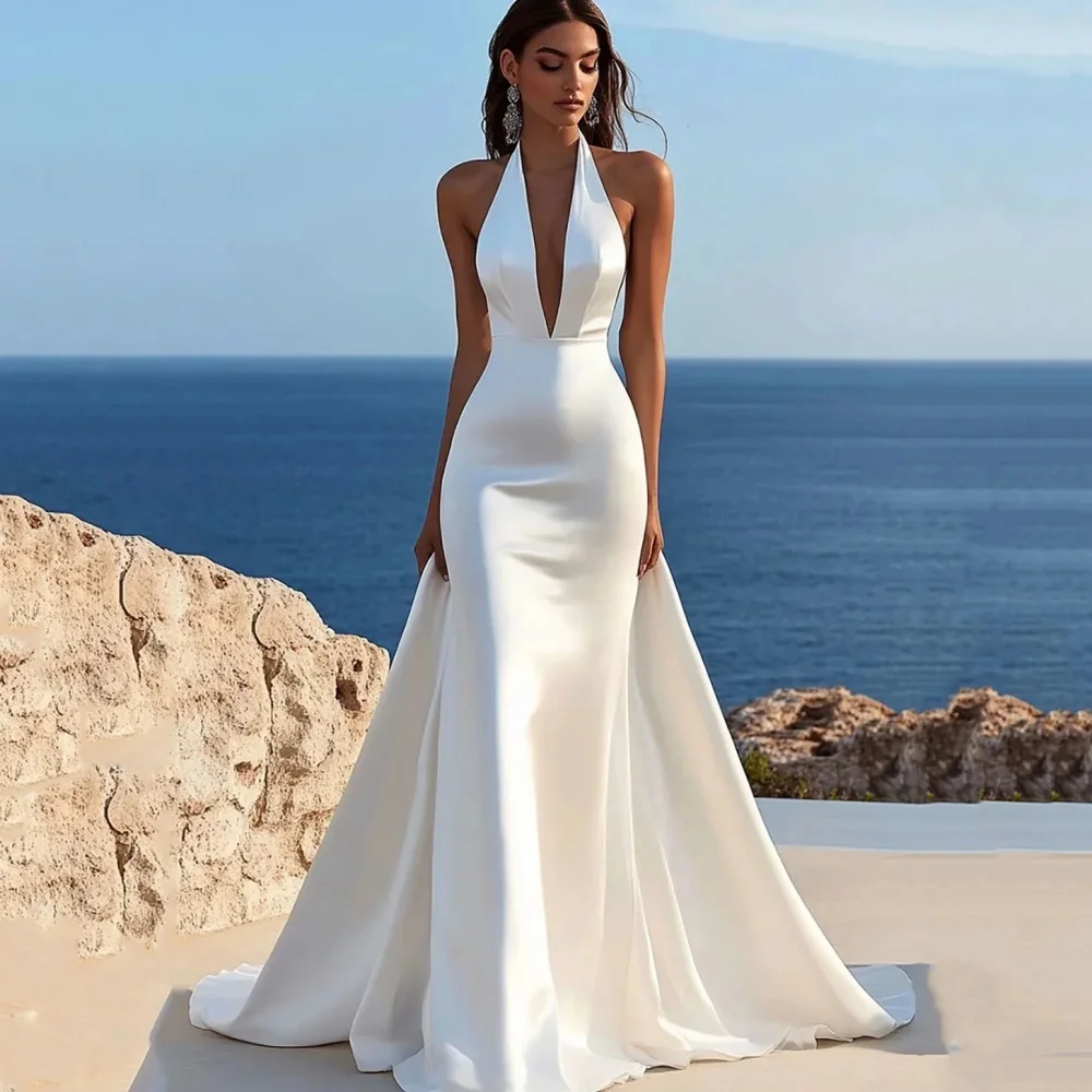 Women Satin Wedding Dresses Deep V Neck Halter Backless Mermaid Sexy Elegant Sexy Bridal Gown
Women Satin Wedding Dresses Deep V Neck Halter Backless Mermaid Sexy Elegant Sexy Bridal Gown