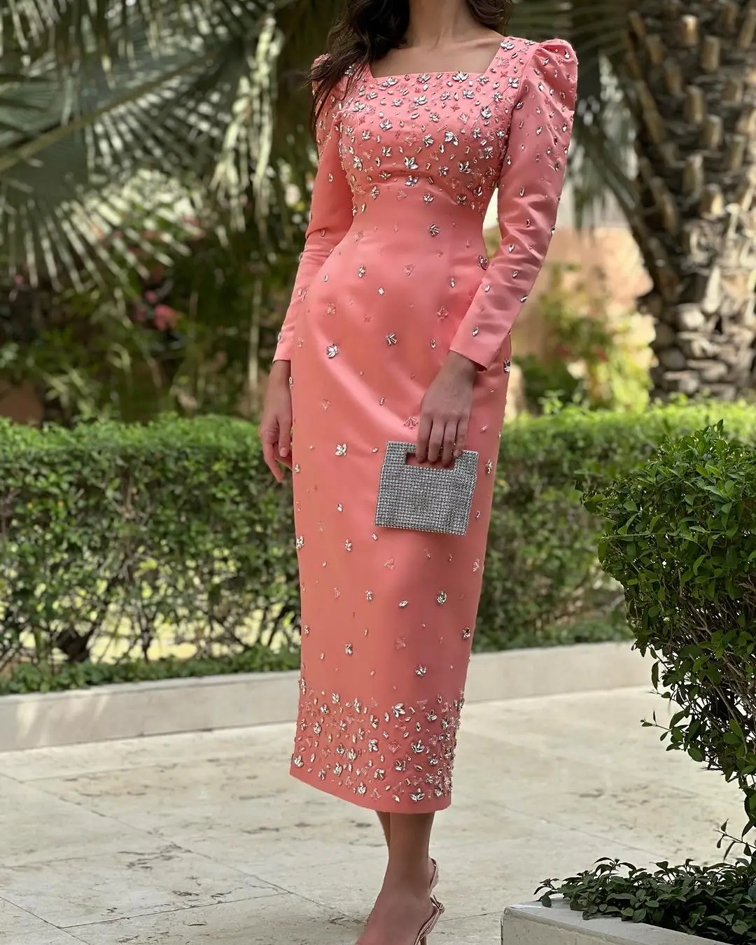 Elegant Long Sleeves Prom Dresses Sexy Square Neck Tea Length Party Dresses Beadings Crystals Formal Evening Dresses
Elegant Long Sleeves Prom Dresses Sexy Square Neck Tea Length Party Dresses Beadings Crystals Formal Evening Dresses