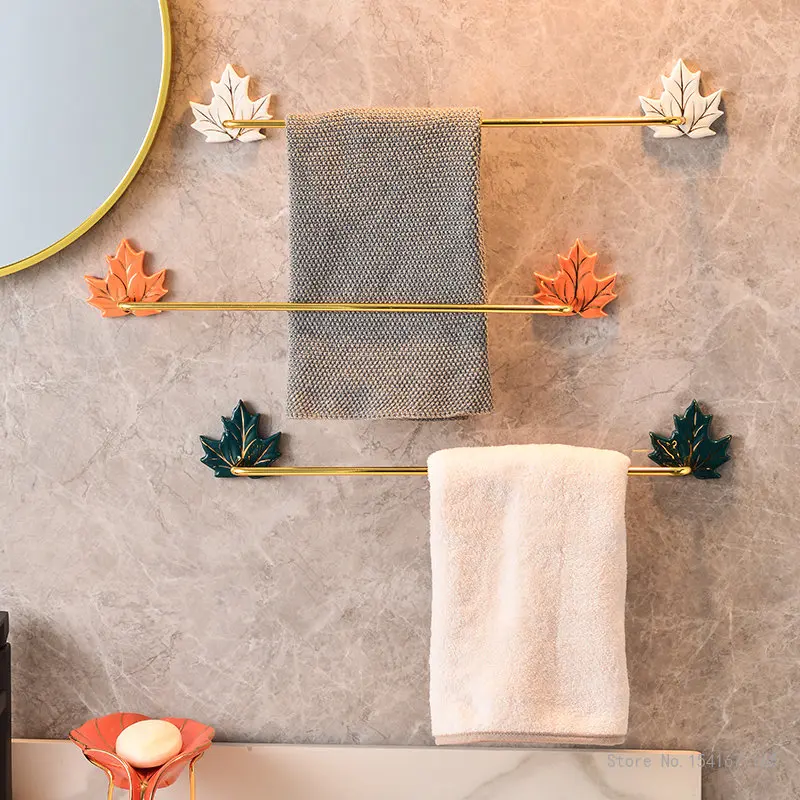 Light luxury maple leaf wall-mounted punch-free bathroom rack ceramic base space aluminum single-bar towel bath towel rack
Light luxury maple leaf wall-mounted punch-free bathroom rack ceramic base space aluminum single-bar towel bath towel rack