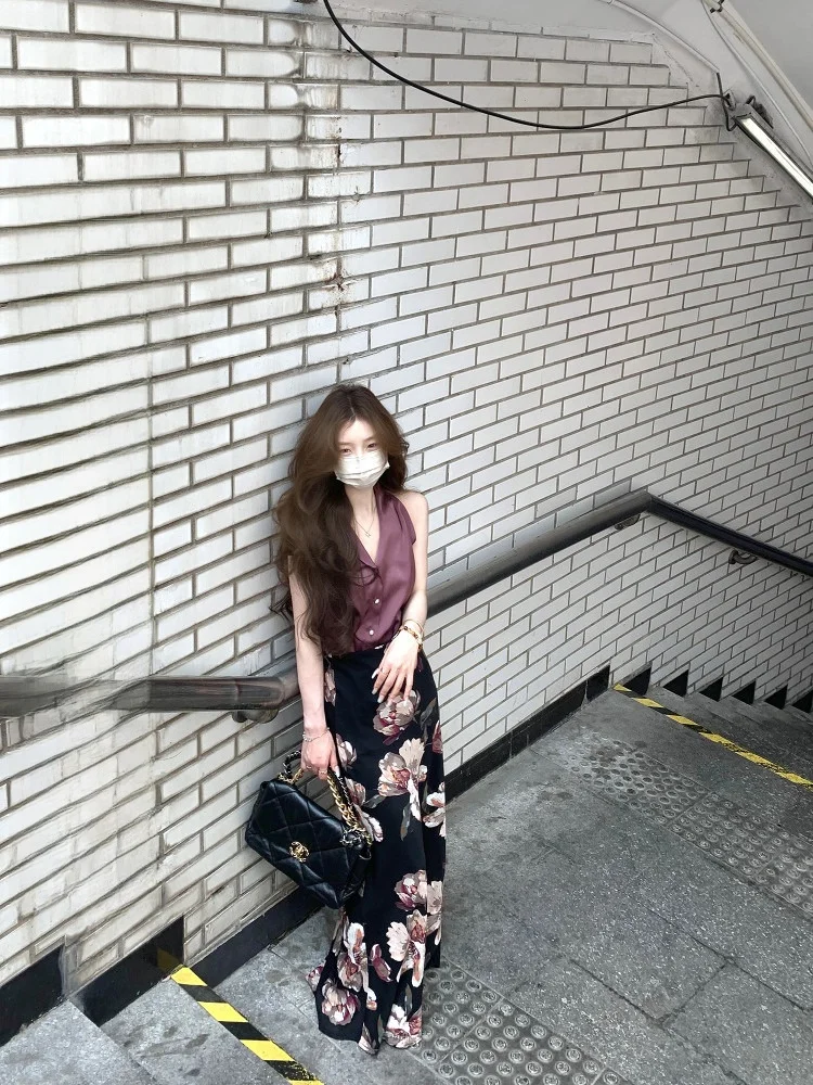 XXIIUU Double Color Satin Feel Svel Ne Hanging Vest Women's Versatile V-Ne Ele Top Korean Sle Outerwear
XXIIUU Double Color Satin Feel Svel Ne Hanging Vest Women's Versatile V-Ne Ele Top Korean Sle Outerwear