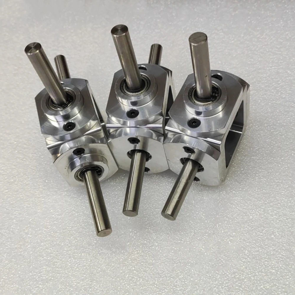 1:1 T-Type Kruis Commutator Haوه Transmissie 1M 20T Schuine Versnellingsbak Uitgangsas 8Mm Belasting 20Kg Max 2000Rpm
1:1 T-Type Kruis Commutator Haوه Transmissie 1M 20T Schuine Versnellingsbak Uitgangsas 8Mm Belasting 20Kg Max 2000Rpm