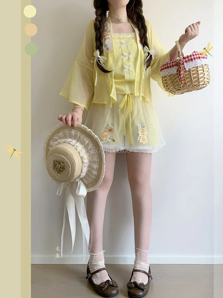 Summer improved chinese traditional style daily modern Three-piece set hanfu set young girl cute long top cardigan Puffy skirt
Summer improved chinese traditional style daily modern Three-piece set hanfu set young girl cute long top cardigan Puffy skirt