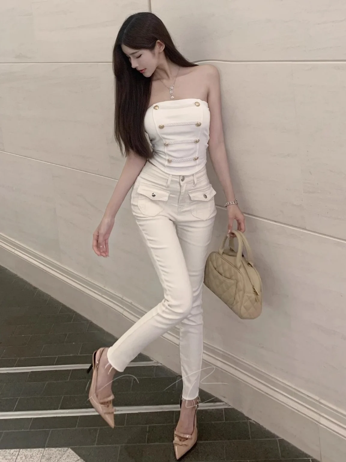 High Waist Slimming Versatile l Hip Enhancing Denim Pants Tight Fit ket Detail High Elastici Cotton Stretch Jeans
High Waist Slimming Versatile l Hip Enhancing Denim Pants Tight Fit ket Detail High Elastici Cotton Stretch Jeans