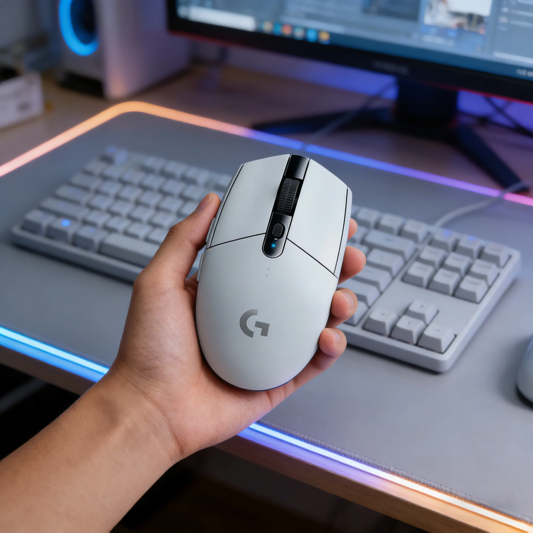 Logitech G305 Lightspeed Wireless Gaming Mouse, HERO 12K Sensor, 12000DPI, 6 Programmable Buttons for PC Laptop Gamer
Logitech G305 Lightspeed Wireless Gaming Mouse, HERO 12K Sensor, 12000DPI, 6 Programmable Buttons for PC Laptop Gamer