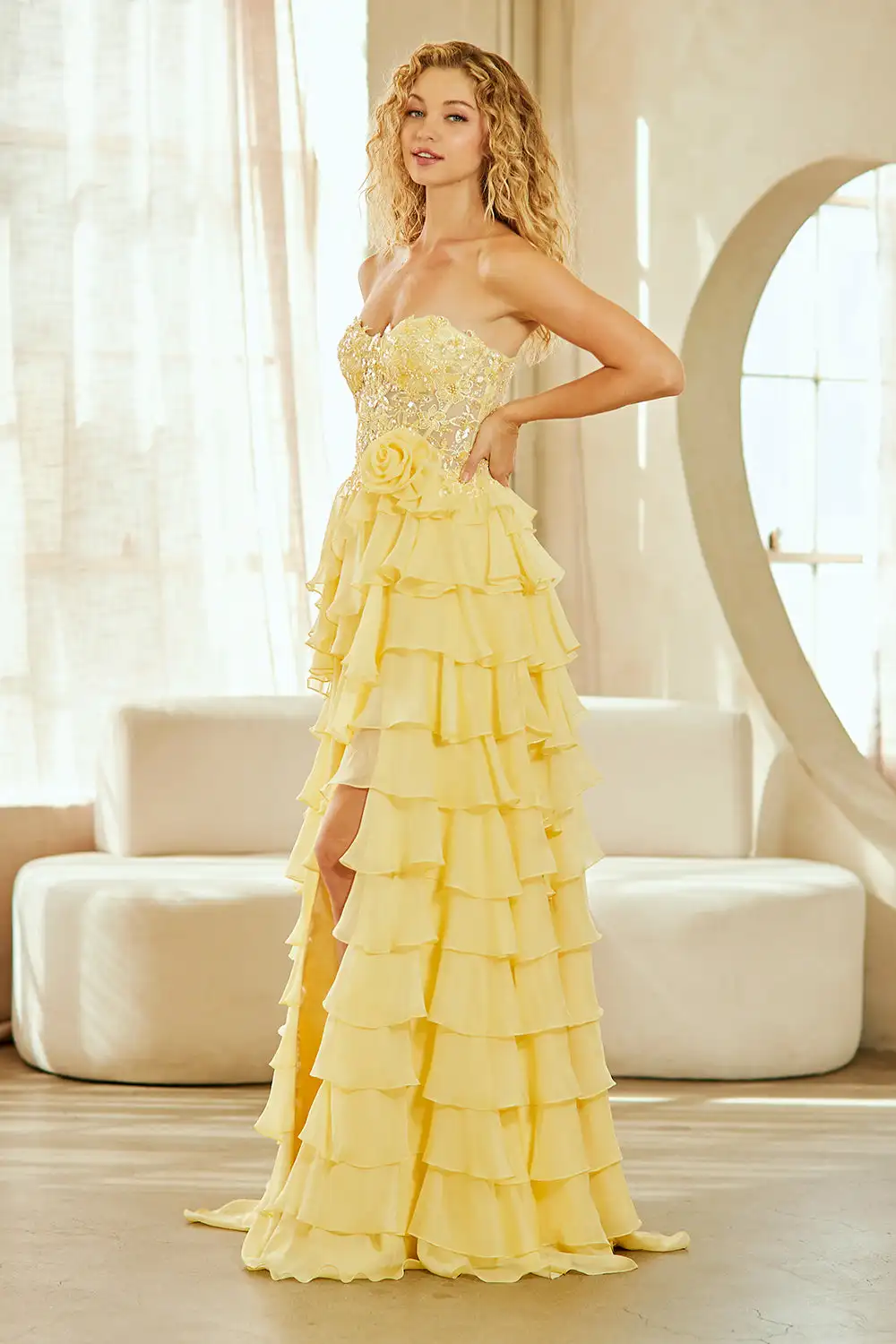 Evening Dress 2026 Yellow Sweetheart A-Line Sexy Pleated Tiered Layers High Split Birthday Evening Party Dresses Customized
Evening Dress 2026 Yellow Sweetheart A-Line Sexy Pleated Tiered Layers High Split Birthday Evening Party Dresses Customized