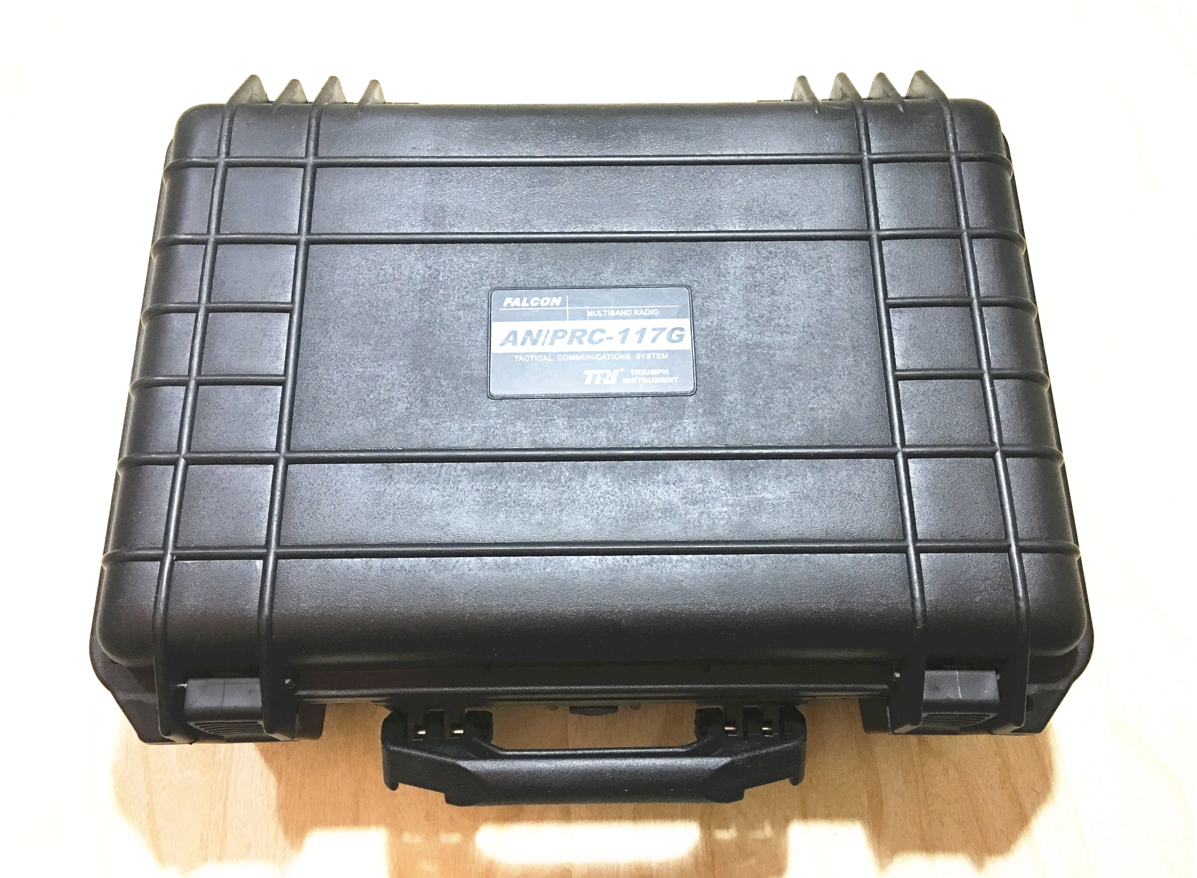 The TRI PRC-117G radio station was originally equipped with a moisture-proof box
The TRI PRC-117G radio station was originally equipped with a moisture-proof box