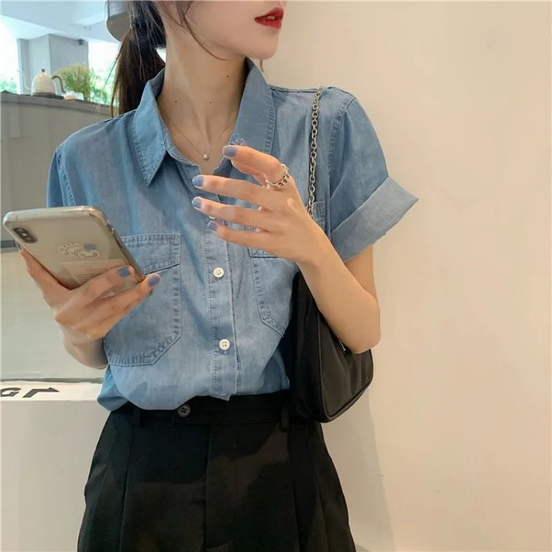 Summer Simplicity Office Lady Solid Color Polo Collar Short Sleeve Cowboy Shirts Women Fashion Pocket All-match Temperament Tops
Summer Simplicity Office Lady Solid Color Polo Collar Short Sleeve Cowboy Shirts Women Fashion Pocket All-match Temperament Tops
