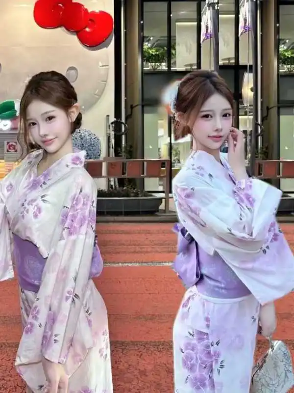 Traditional Japanese Kimono Style Photography Costume for Young Women Reformed Version of Bathrobe Dress Polyester Material
Traditional Japanese Kimono Style Photography Costume for Young Women Reformed Version of Bathrobe Dress Polyester Material