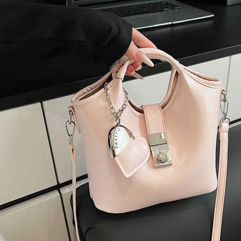 Women New Style Korean Handheld Basket Bag Fashion Bright PU Leather One Shoulder Crossbody Bag Sweet Lady Underarm Bucket Bag
Women New Style Korean Handheld Basket Bag Fashion Bright PU Leather One Shoulder Crossbody Bag Sweet Lady Underarm Bucket Bag