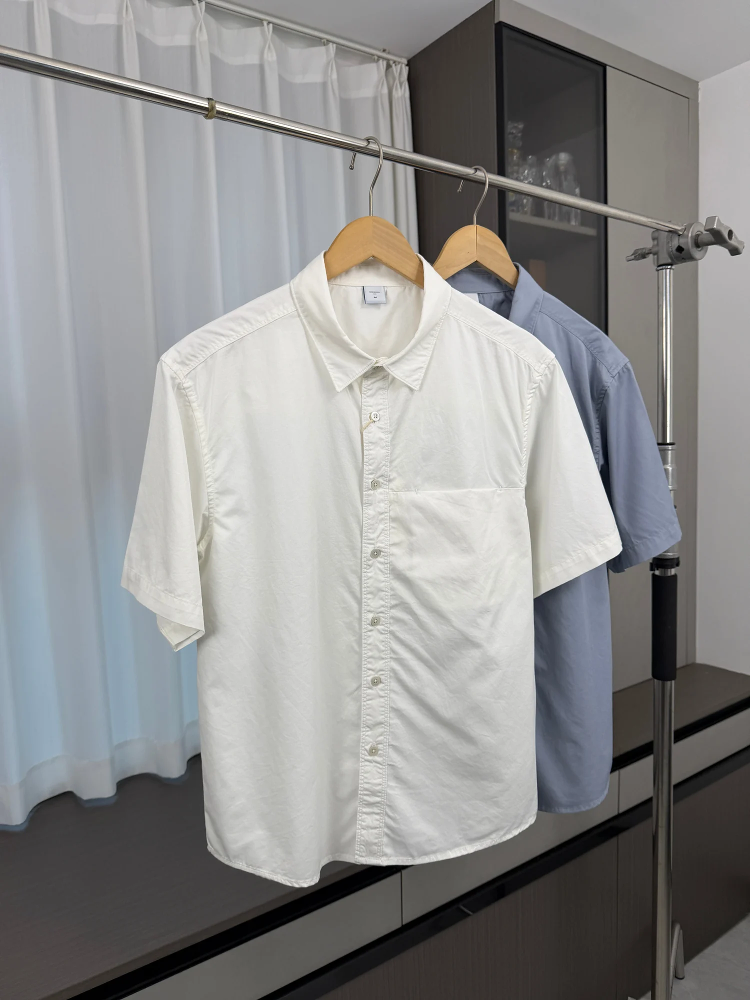 Touch Cool Summer Casual Loose Fit Short Sleeve Shirt Men's Fashion Urban Style Breathable Standard Edition Pure Color
Touch Cool Summer Casual Loose Fit Short Sleeve Shirt Men's Fashion Urban Style Breathable Standard Edition Pure Color