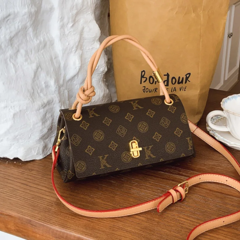 Premium Sense Small Bag Women 2025 New Retro Handbag Printed Bag Versatile Light Luxury Shoulder Messenger Bag
Premium Sense Small Bag Women 2025 New Retro Handbag Printed Bag Versatile Light Luxury Shoulder Messenger Bag