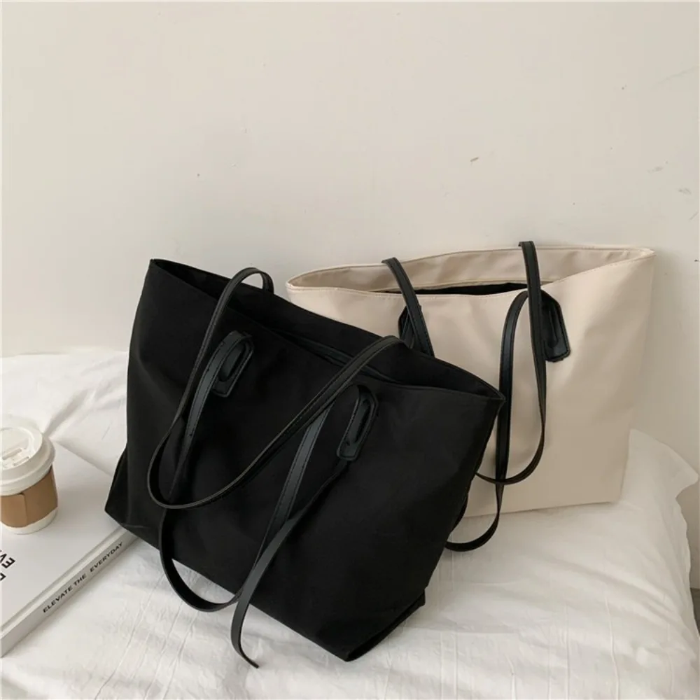 Модная универсальная большая сумка большой емкости, однотонная сумка на плечо, мягкая сумка для женщин
Модная универсальная большая сумка большой емкости, однотонная сумка на плечо, мягкая сумка для женщин