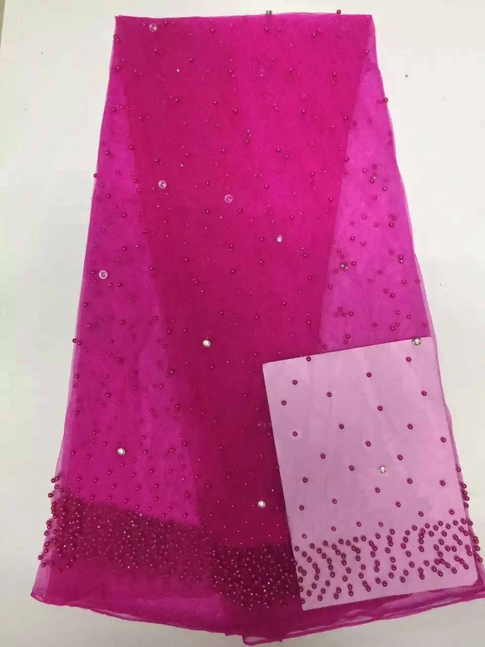 Latest Beaded Lace Fabric High Quality African Lace Fabric Handmade Beads Lace Fabric for Bridal Material French Net Lace
Latest Beaded Lace Fabric High Quality African Lace Fabric Handmade Beads Lace Fabric for Bridal Material French Net Lace