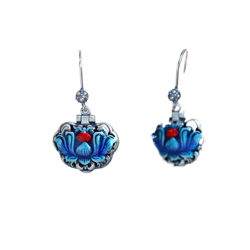 925 silver enamel color new Chinese style Ruyi safety lock earrings retro ethnic style earrings niche jewelry
925 silver enamel color new Chinese style Ruyi safety lock earrings retro ethnic style earrings niche jewelry