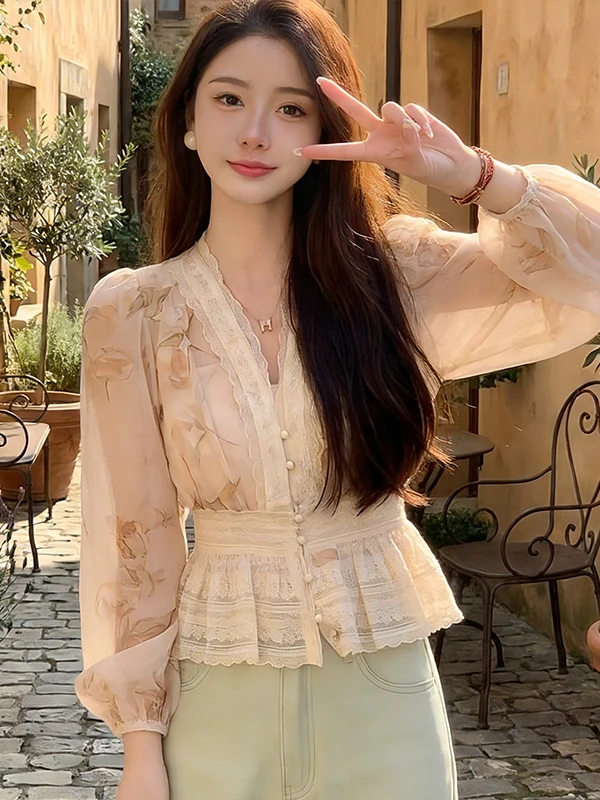 Unique Beautiful Lace Trim V-Ne Floral Print Long Sve Women's irt Spring Summer New Sle Lantern Sve Casual Faion
Unique Beautiful Lace Trim V-Ne Floral Print Long Sve Women's irt Spring Summer New Sle Lantern Sve Casual Faion