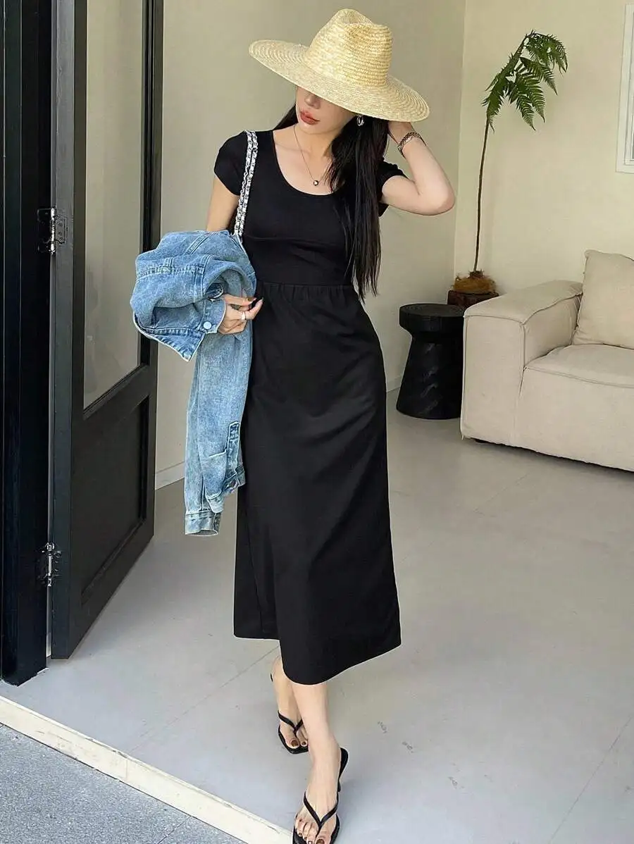 Women Solid Color Backless Twist Knot Maxi Sundress
Women Solid Color Backless Twist Knot Maxi Sundress