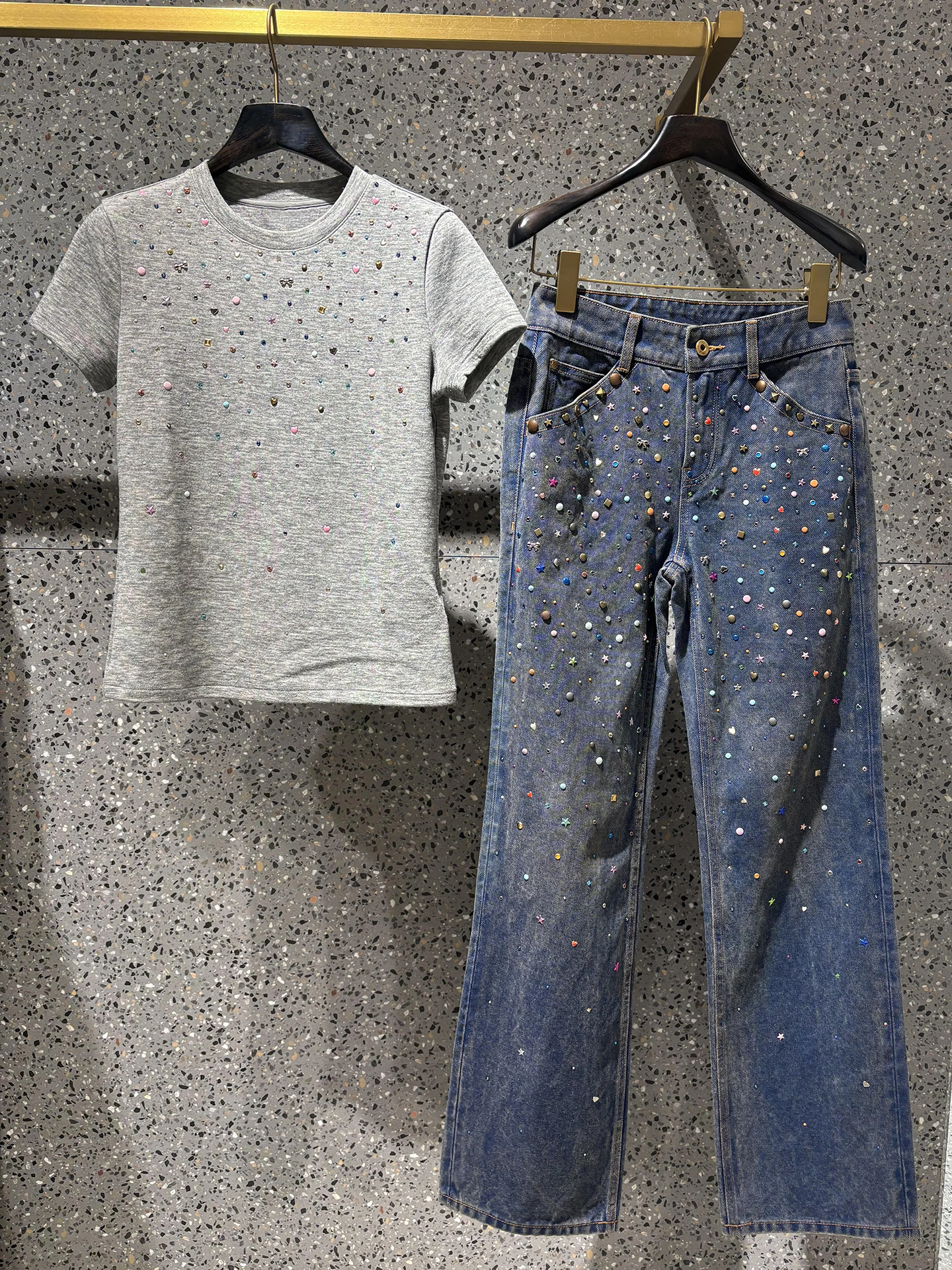High Waist Wide Leg Denim Jeans Women's Premium Summer Design Sensation Iron Diamond Washed Casual High Waist Jeans
High Waist Wide Leg Denim Jeans Women's Premium Summer Design Sensation Iron Diamond Washed Casual High Waist Jeans