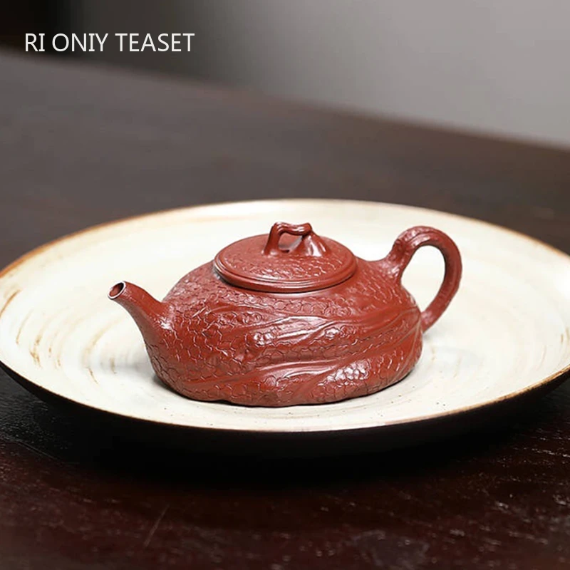 190ml Chinese Yixing Purple Clay Teapots Creative Handmade Zisha Tea Pot Beauty Tea Infuser Kettle Tradition Tea Set Customized
190ml Chinese Yixing Purple Clay Teapots Creative Handmade Zisha Tea Pot Beauty Tea Infuser Kettle Tradition Tea Set Customized