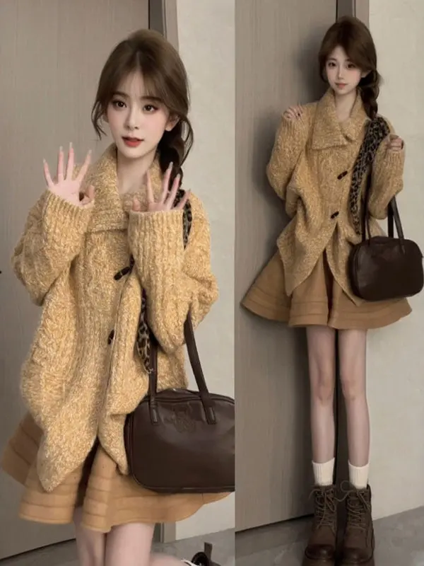 Retro Chic Button-Up Knitwear Loose Fit Comfortable Sle Spring Faionable Loose Top for Women in Their 20s And 30s
Retro Chic Button-Up Knitwear Loose Fit Comfortable Sle Spring Faionable Loose Top for Women in Their 20s And 30s