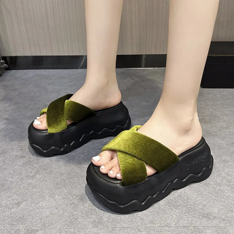 7CM Fashion Women Shoes Buckle Wedge Sandals Women Outdoor Casual Platform Slippers New Woman Non-Slip Versatile Sandalias Mujer
7CM Fashion Women Shoes Buckle Wedge Sandals Women Outdoor Casual Platform Slippers New Woman Non-Slip Versatile Sandalias Mujer