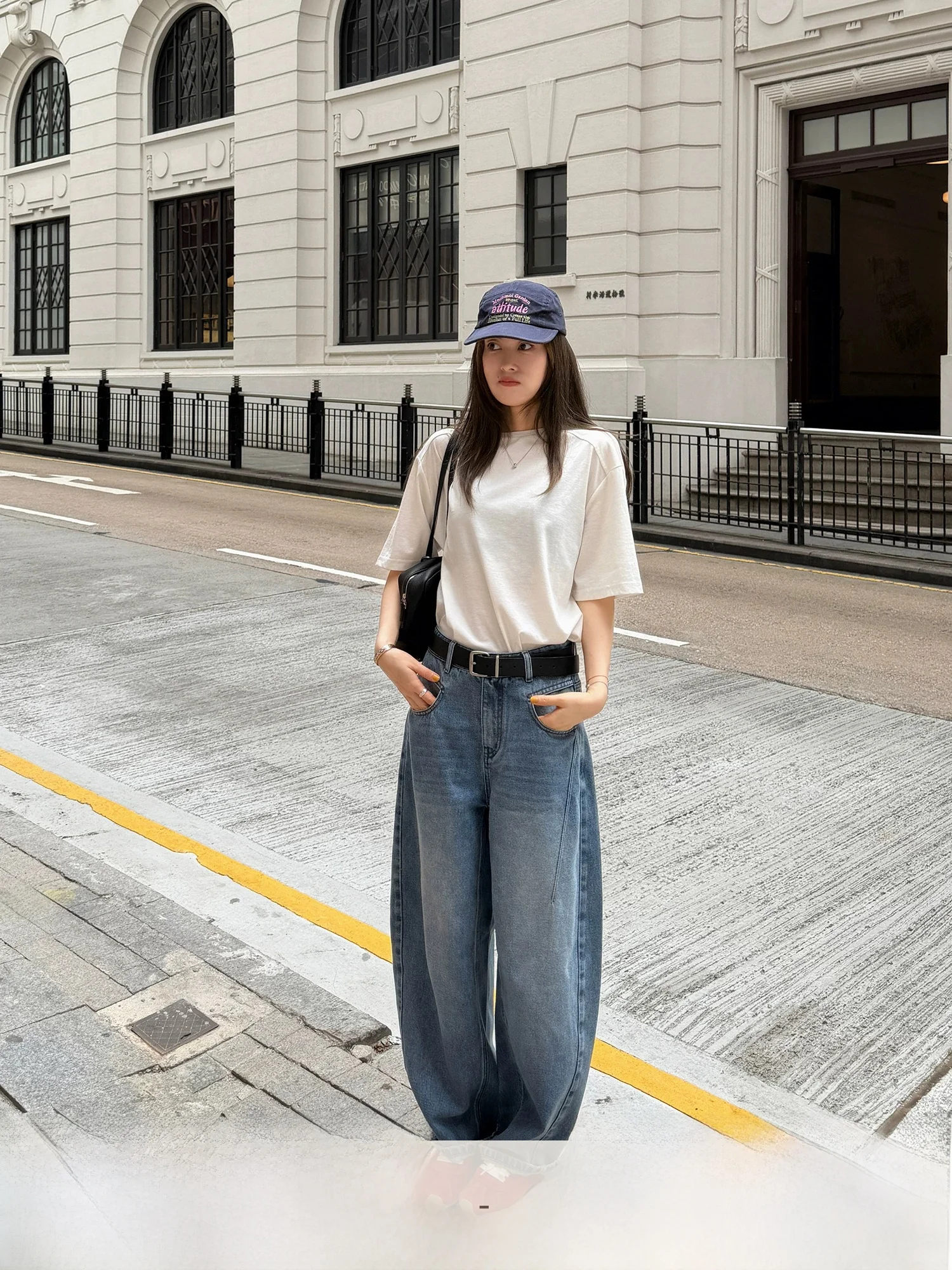 Yang Xiao Ye Hong Island Denim Pants Casual Wide Leg Jeans Leser Cotton Patchwork Street Style Spring New Ladies Fashion
Yang Xiao Ye Hong Island Denim Pants Casual Wide Leg Jeans Leser Cotton Patchwork Street Style Spring New Ladies Fashion