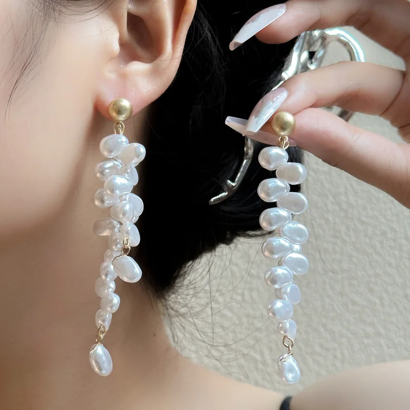 European American Style Long Natural Freshwater Earrings Pearl Sweet Fashion Travel Accessories Christmas Gifts Wholesale
European American Style Long Natural Freshwater Earrings Pearl Sweet Fashion Travel Accessories Christmas Gifts Wholesale