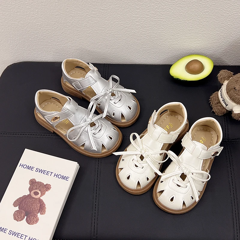 Summer New Kids Sandals for Girls Anti-slippery Sole Toddler Beach Shoes with Cute Bowknot School Party Wedding Princess Flats
Summer New Kids Sandals for Girls Anti-slippery Sole Toddler Beach Shoes with Cute Bowknot School Party Wedding Princess Flats