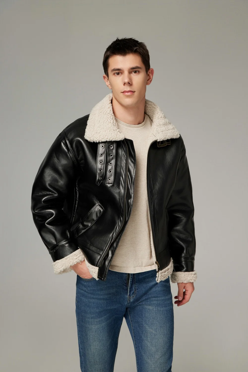 2025 Vintage pilot Shearling Leather Jacket aviator Flight Fur Winter Bomber Sheepskin Black PU Jacket for Men
2025 Vintage pilot Shearling Leather Jacket aviator Flight Fur Winter Bomber Sheepskin Black PU Jacket for Men