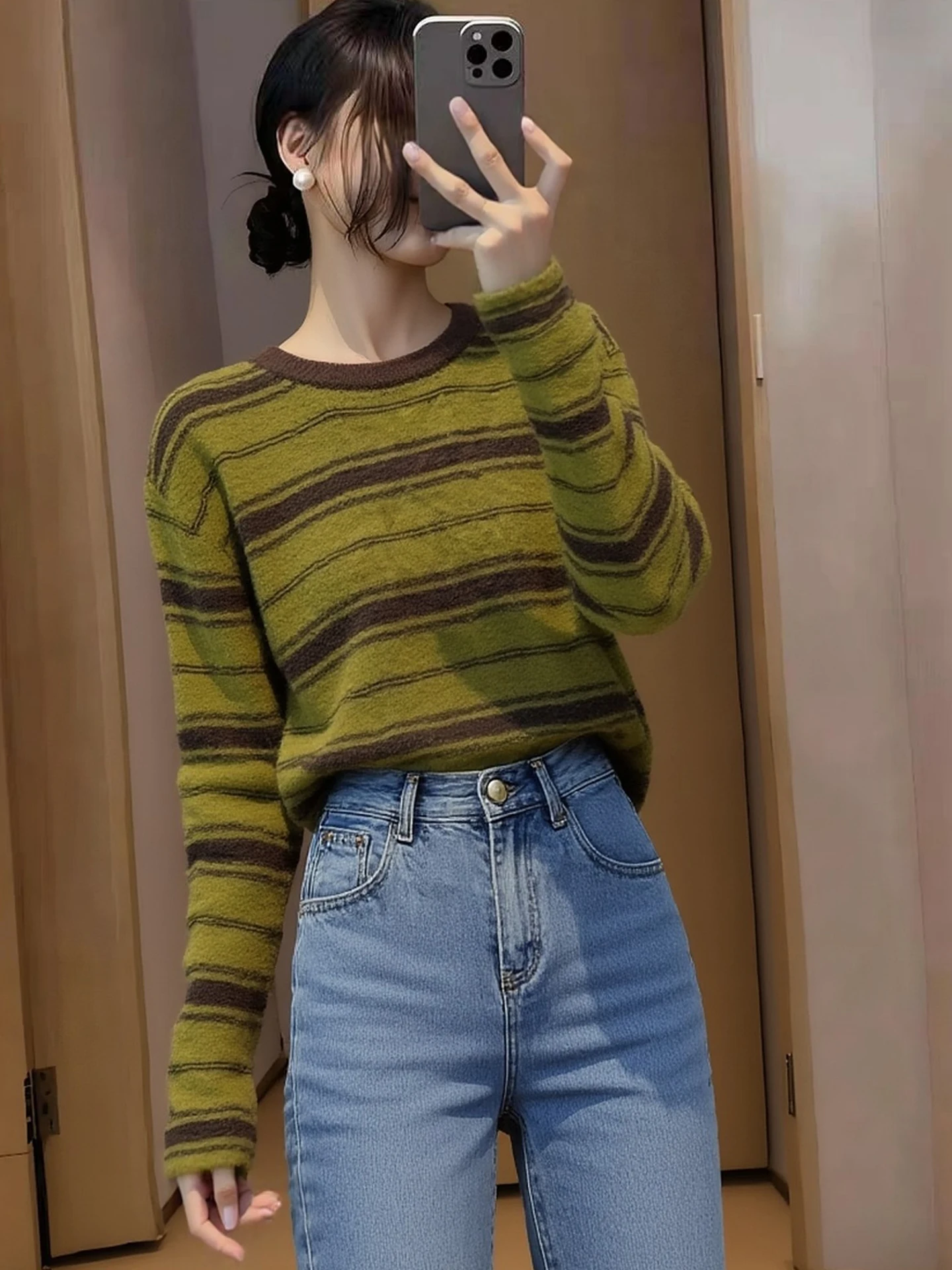 Spring Commute Korean Style round Neck Color Block Long Sleeve Knitted Shirt Skin Friendly Base Layer Top for Women
Spring Commute Korean Style round Neck Color Block Long Sleeve Knitted Shirt Skin Friendly Base Layer Top for Women