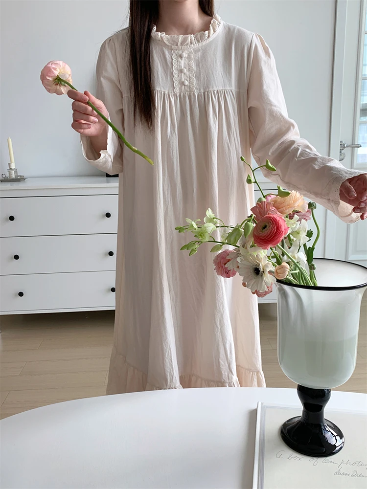 Lace New Home Cotton Simple Sweet Solid Soft Long Sleeve NightDress Women Korean Girlish Style Loose Elegant Casual Sleep Tops
Lace New Home Cotton Simple Sweet Solid Soft Long Sleeve NightDress Women Korean Girlish Style Loose Elegant Casual Sleep Tops