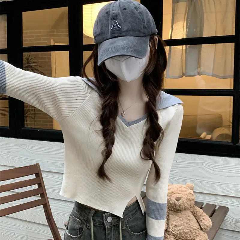 Polo Collar Contrasting Color Long-sleeved Sweater 2025 Spring Autumn New Spice Girl Design Slim Knitted Sweater Short Top
Polo Collar Contrasting Color Long-sleeved Sweater 2025 Spring Autumn New Spice Girl Design Slim Knitted Sweater Short Top