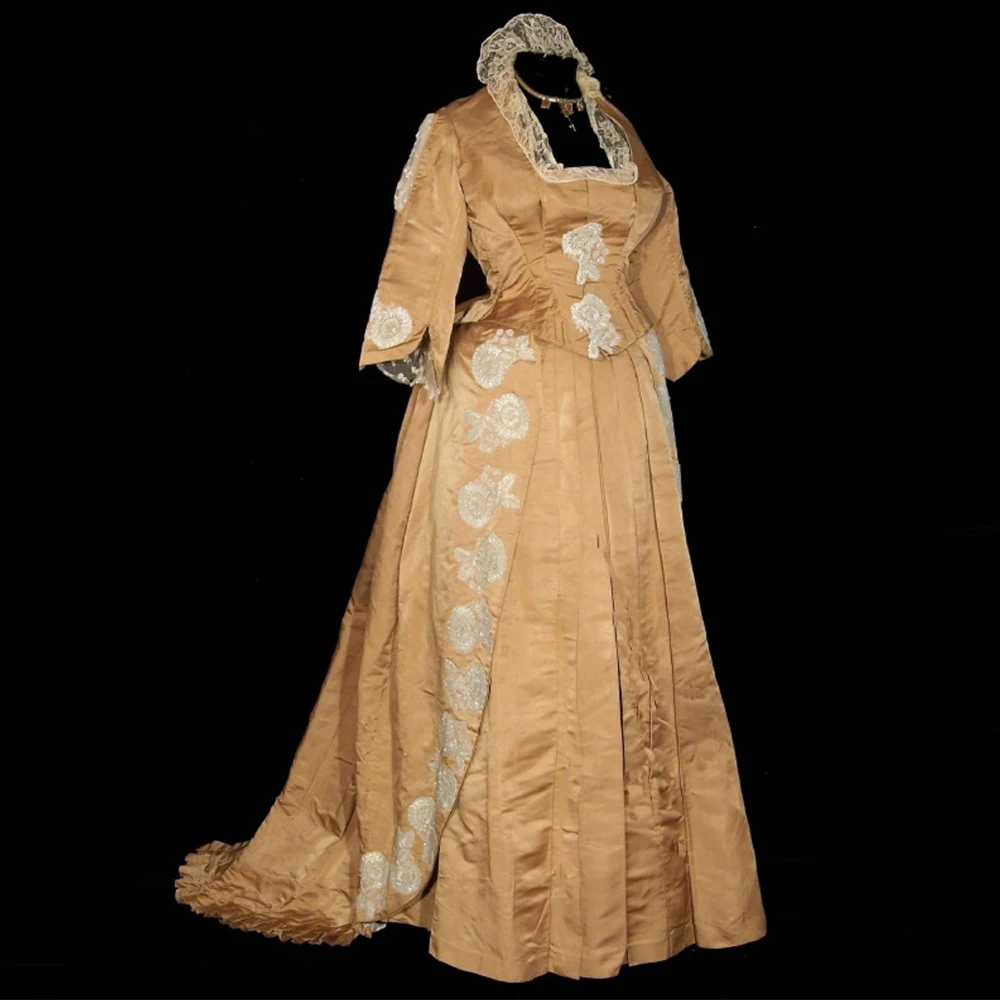 1870s Empire Queen Walking Costume Victorian Court Princess Rococo Wedding Dress Renaissance Southern Belle Ball Gown
1870s Empire Queen Walking Costume Victorian Court Princess Rococo Wedding Dress Renaissance Southern Belle Ball Gown