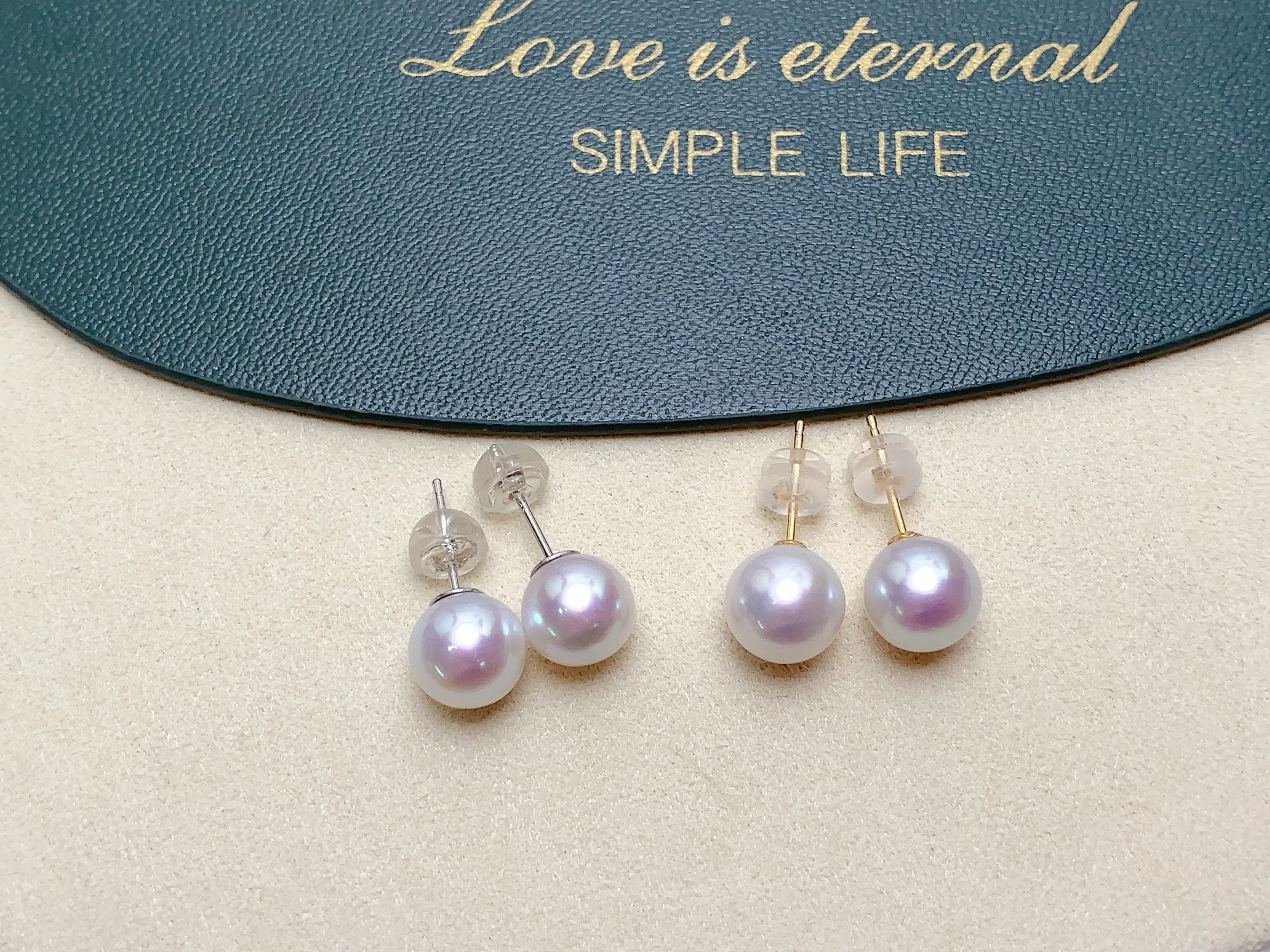 Classic pearl earrings AAAA8-9mm natural white round pearl earrings 925s
Classic pearl earrings AAAA8-9mm natural white round pearl earrings 925s