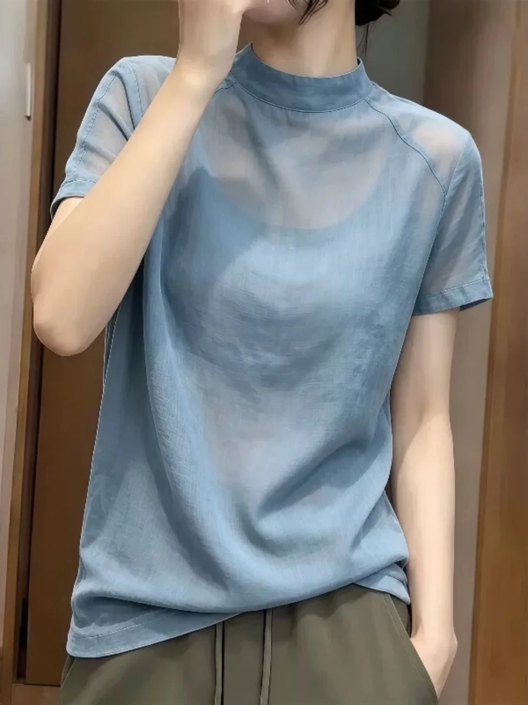 Summer 2026 Women's Comfortable Sun Protection Short Sleeve Overhead Design Casual Versatile Color Top Fashion Commuting
Summer 2026 Women's Comfortable Sun Protection Short Sleeve Overhead Design Casual Versatile Color Top Fashion Commuting