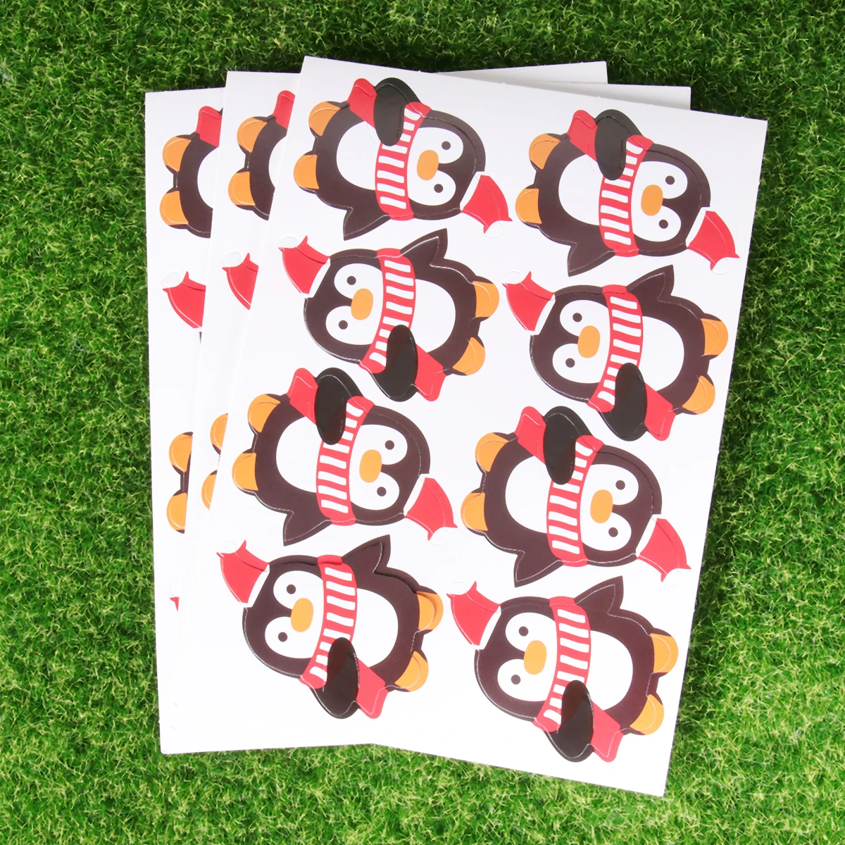 72pcs Christmas Lollipop Paper Cards Safe Food Grade Display Adorable Cartoon Pattern Fun Party Decorations
72pcs Christmas Lollipop Paper Cards Safe Food Grade Display Adorable Cartoon Pattern Fun Party Decorations