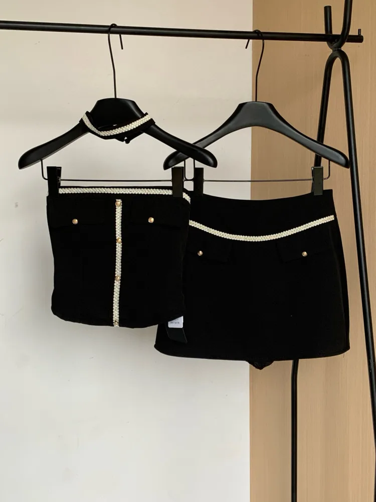 Cool Luxury Minibus French Socialite Strapless And Hip Hugging Half Skirt Suit Ladies' Sexy Sleeveless Chest Wrap Two-piece Set
Cool Luxury Minibus French Socialite Strapless And Hip Hugging Half Skirt Suit Ladies' Sexy Sleeveless Chest Wrap Two-piece Set