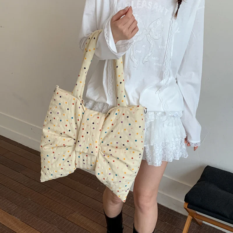 Creative Bow Shape Pillow Bag Colorful Polka Dot Shoulder Bag Large Capacity Lightweight Tote Bags Women Commuter Underarm Bag
Creative Bow Shape Pillow Bag Colorful Polka Dot Shoulder Bag Large Capacity Lightweight Tote Bags Women Commuter Underarm Bag