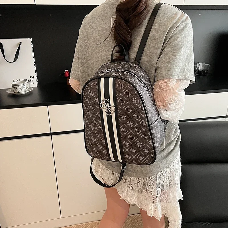 Trendy Bucket Crossbody Bag For Women - Soft Leather Shoulder Bag With Adjustable Drawstring Closure
Trendy Bucket Crossbody Bag For Women - Soft Leather Shoulder Bag With Adjustable Drawstring Closure