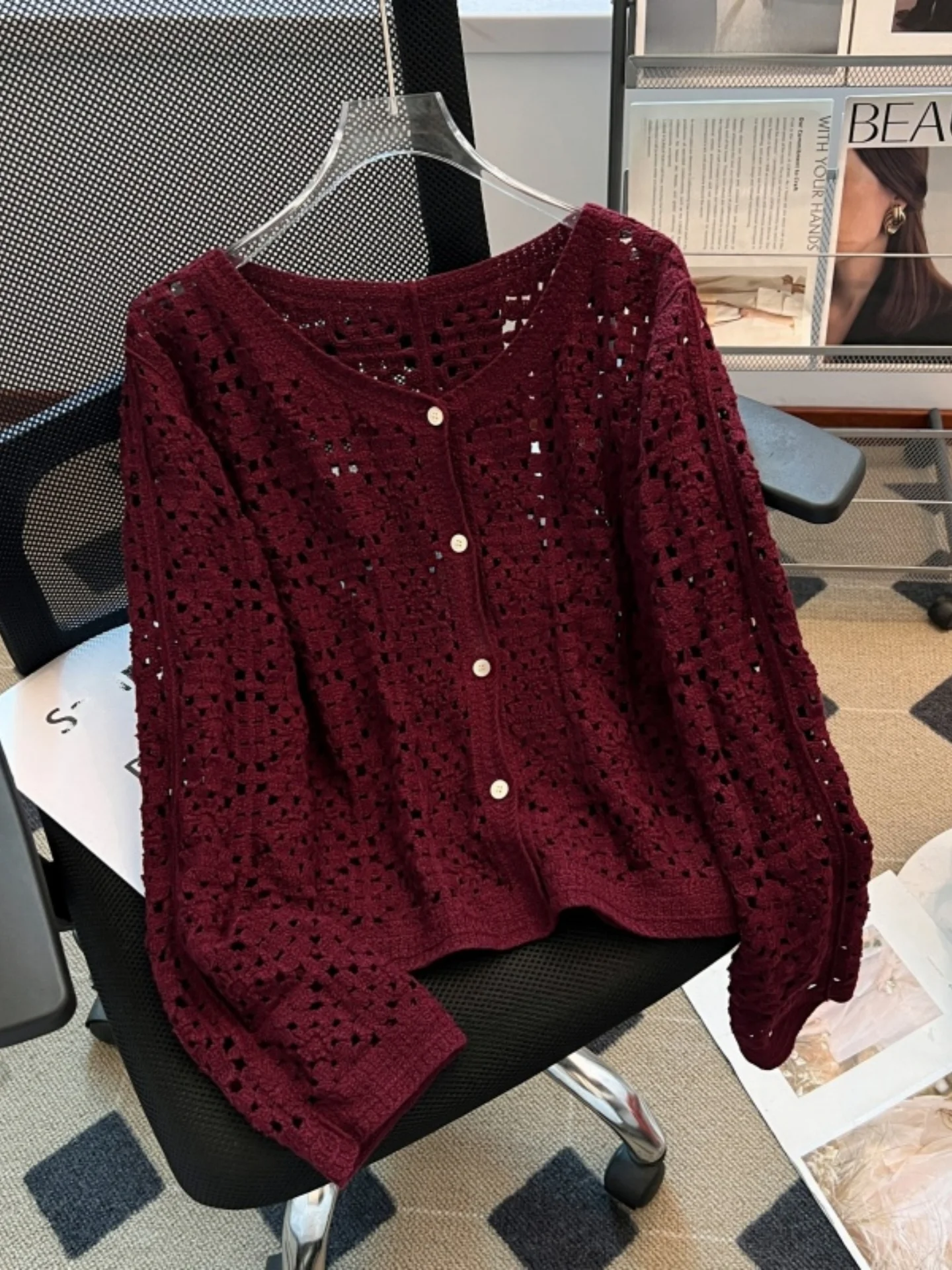 Women's Knitted Hollow out Cardigan Spring Autumn plus Size Hook Flower Design Unique Personality Top Outerwear Cover up
Women's Knitted Hollow out Cardigan Spring Autumn plus Size Hook Flower Design Unique Personality Top Outerwear Cover up
