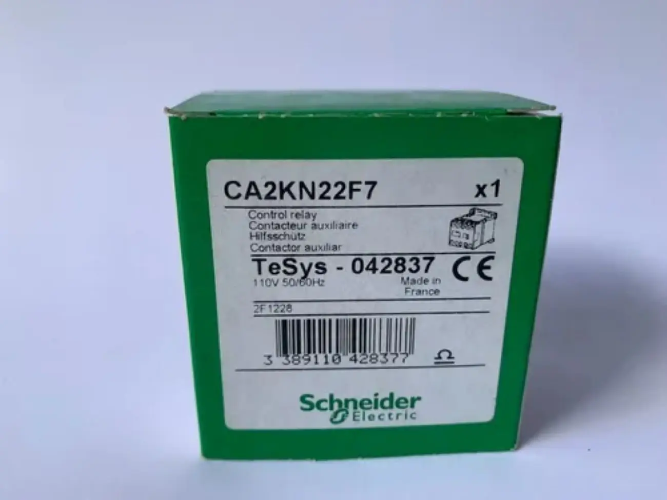 CA2KN22F7 Control Relay, 4P(2NO+2NC), 690V, 110V AC standard coil
CA2KN22F7 Control Relay, 4P(2NO+2NC), 690V, 110V AC standard coil