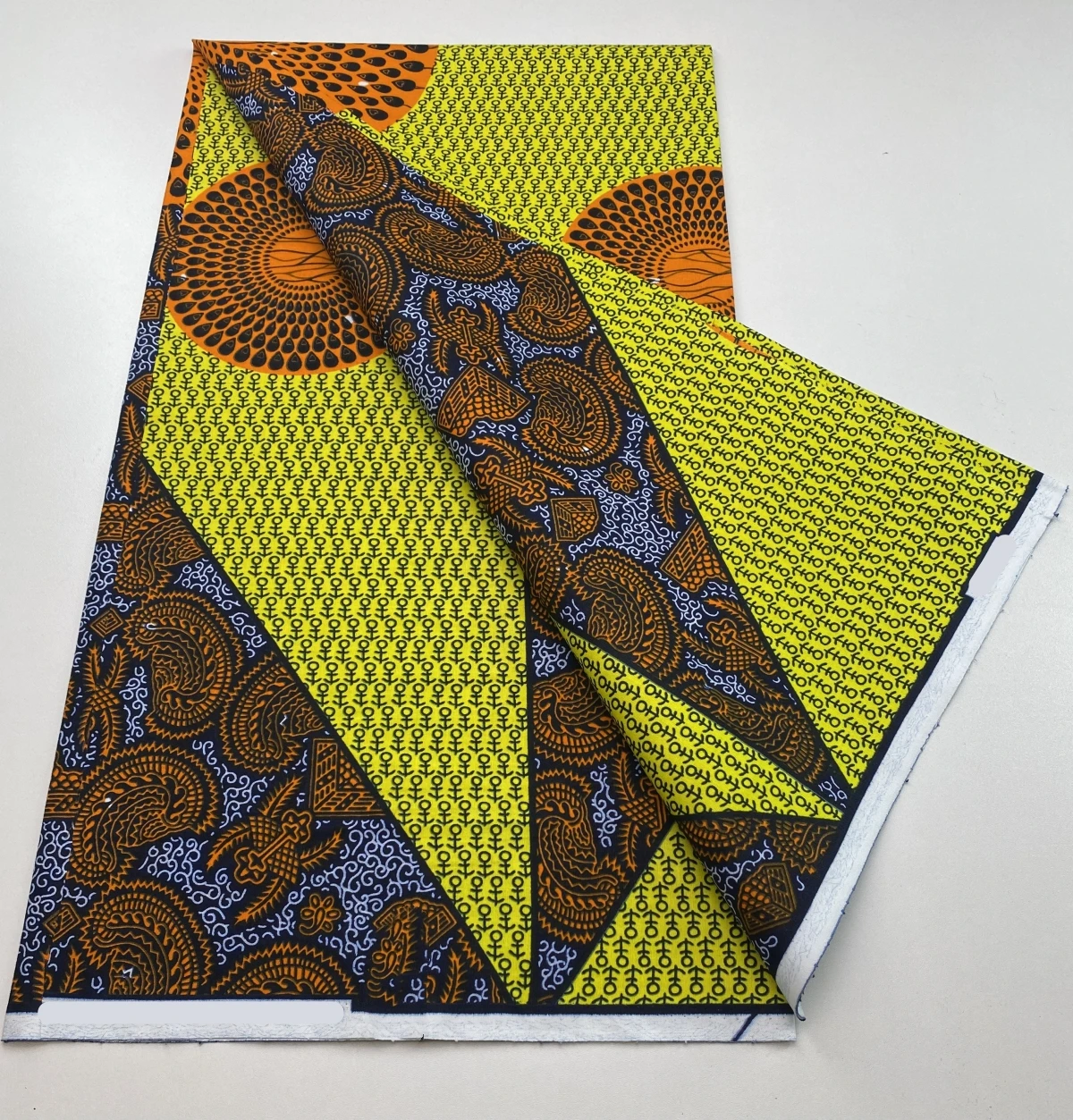 Wonderful Printed African Wax Fabric Ankara Pagne 6 Yards/Pcs Real Wax 100% Cotton Textile For Party Dress Loincloth
Wonderful Printed African Wax Fabric Ankara Pagne 6 Yards/Pcs Real Wax 100% Cotton Textile For Party Dress Loincloth