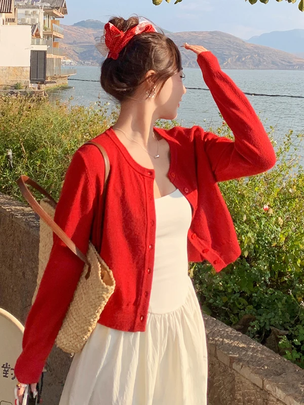 Large Size Ice Silk Sun Protection Open Cardigan Women's Summer Thin Outerwear with Sling Red Knitted awl Top
Large Size Ice Silk Sun Protection Open Cardigan Women's Summer Thin Outerwear with Sling Red Knitted awl Top